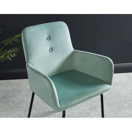 PIA chaise en velours Vert amande Pieds en métal et accoudoirs